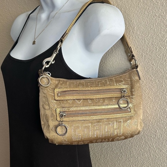 Coach Poppy Storypatch - Picture 11 of 16